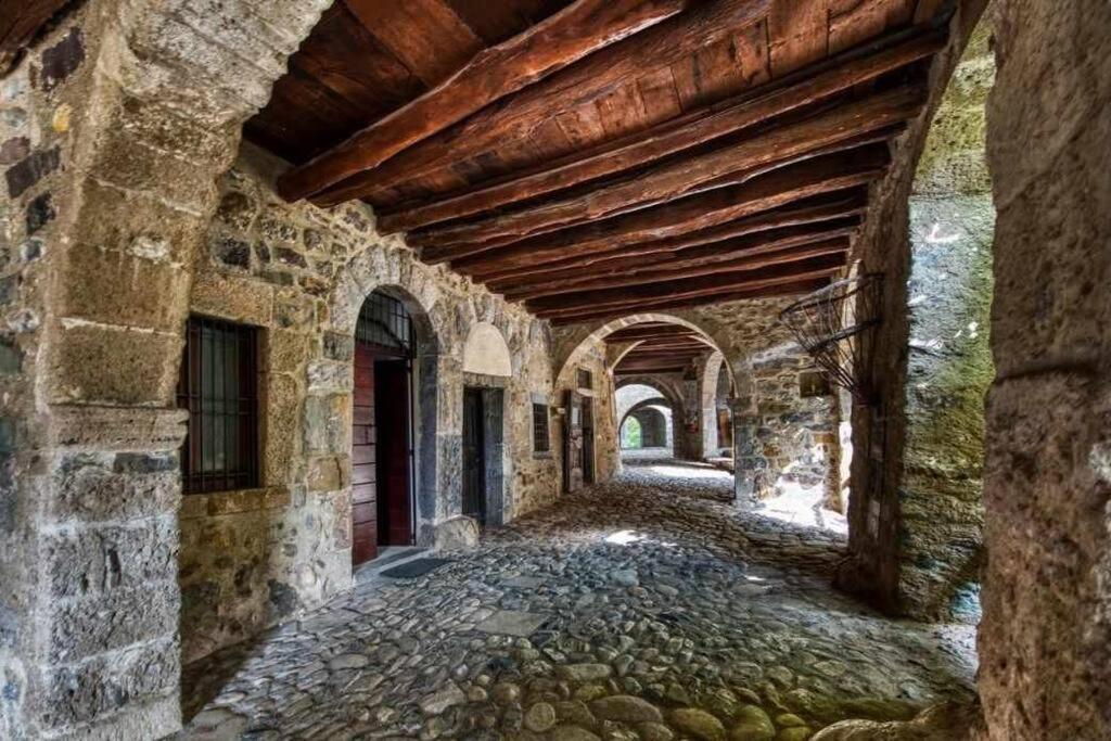 Mangia, Leggi, Dormi Apartment Costa di Serina Exterior photo